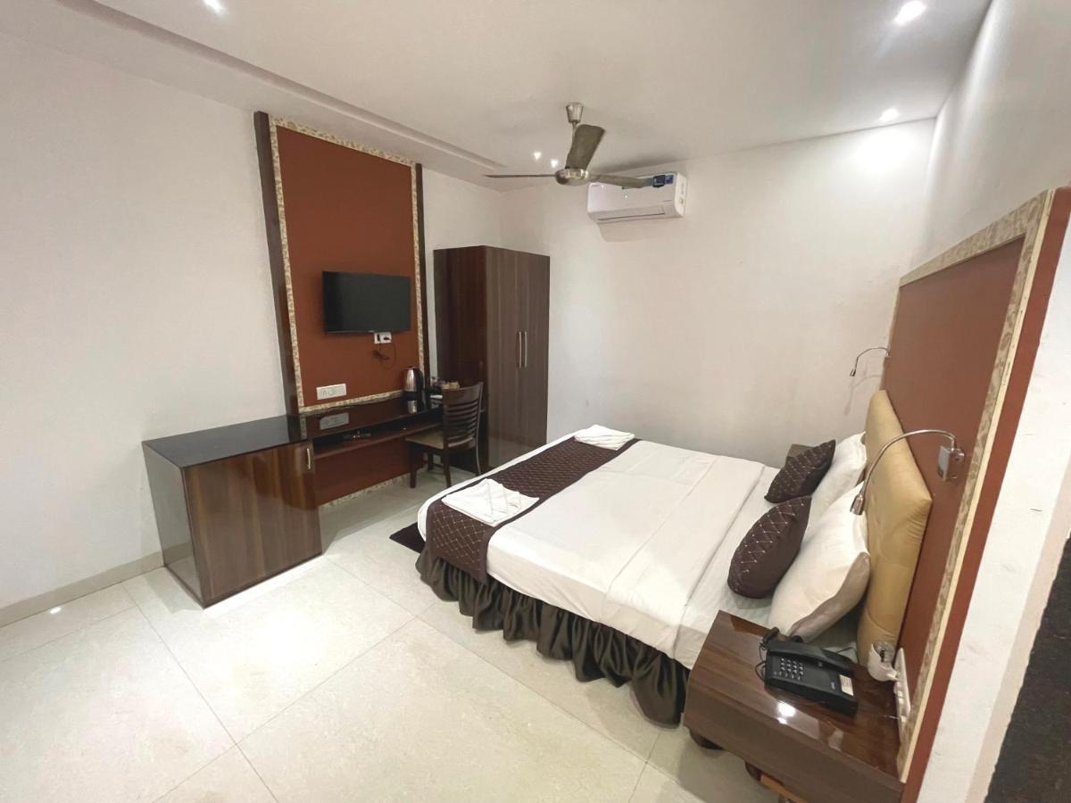 ארפורה Hotel Goa Continental מראה חיצוני תמונה