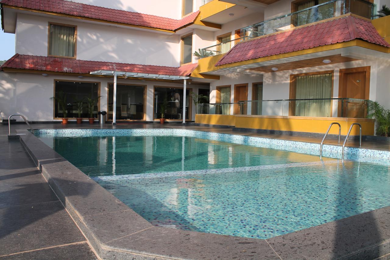 ארפורה Hotel Goa Continental מראה חיצוני תמונה